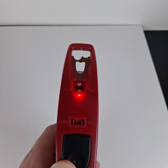 LightKeeper Pro Light Repair Tool – Fixes Incandescent Light Sets/Tested & Works - Picture 3 of 6